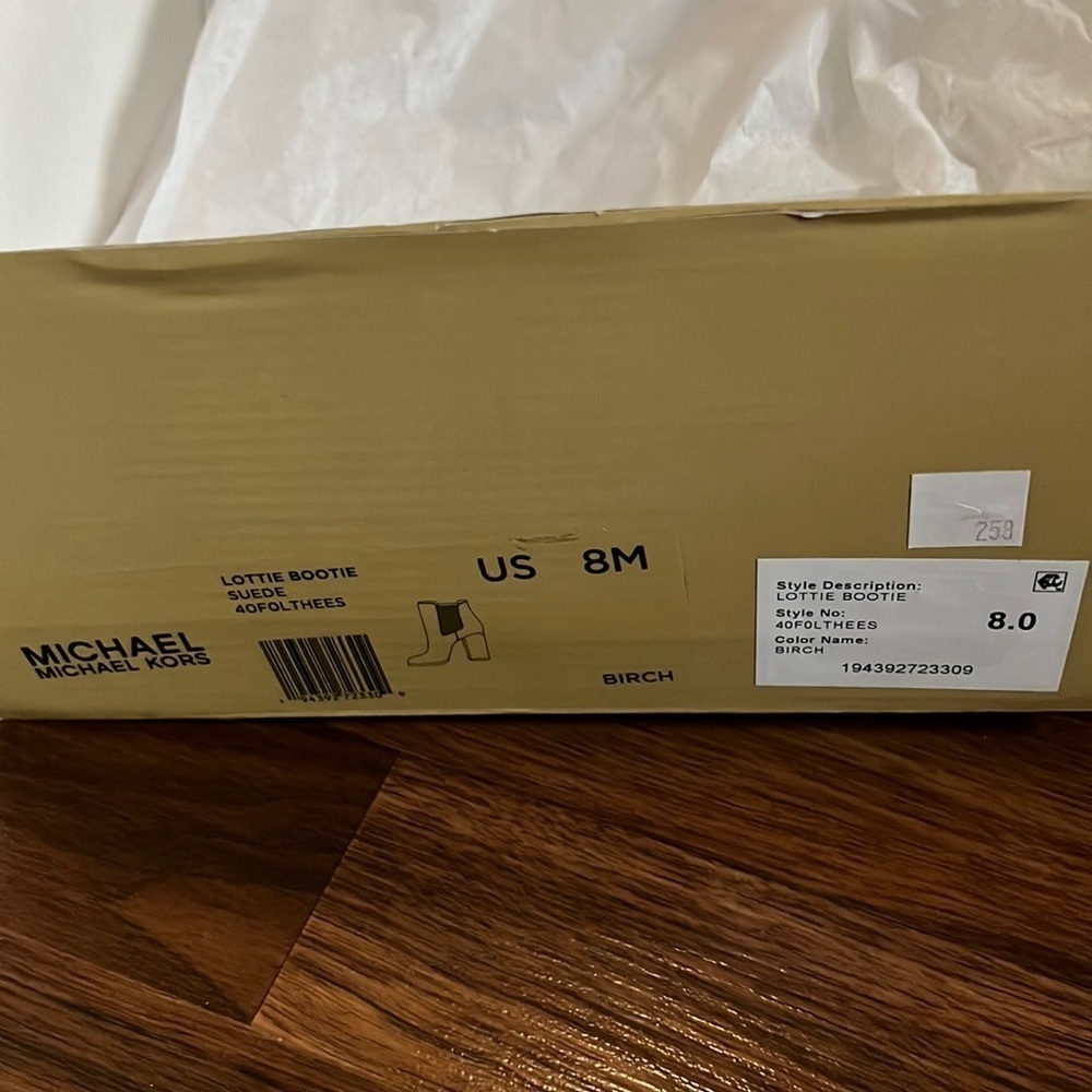 MICHAEL kors booties - Picture 4 of 5